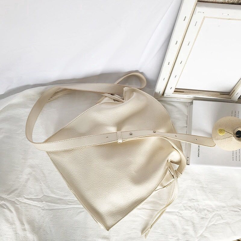 IELGY Solid color drawstring bucket bag shoulder bag big soft pu