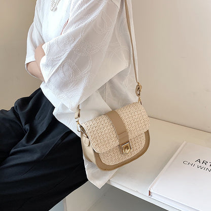 Fashion simple small fresh one shoulder messenger bag Western style saddle bag