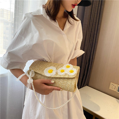 IELGY straw woven bag female fashion small daisy one shoulder messenger pearl chain bag