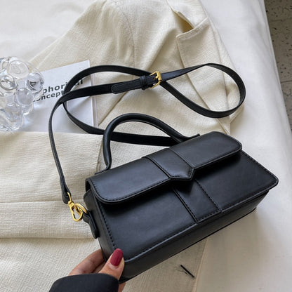 IELGY Retro portable embroidery thread niche all-match one-shoulder messenger small square bag women