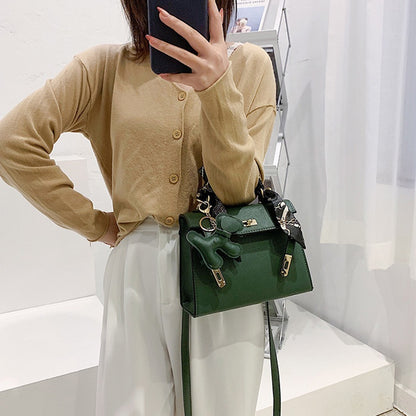 IELGY Large capacity portable shoulder messenger bag fashion trend Kelly bag