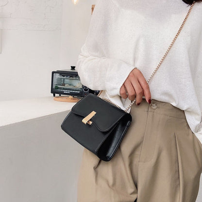 IELGY Women's bag fashion versatile retro casual black portable Korean version simple one-shoulder