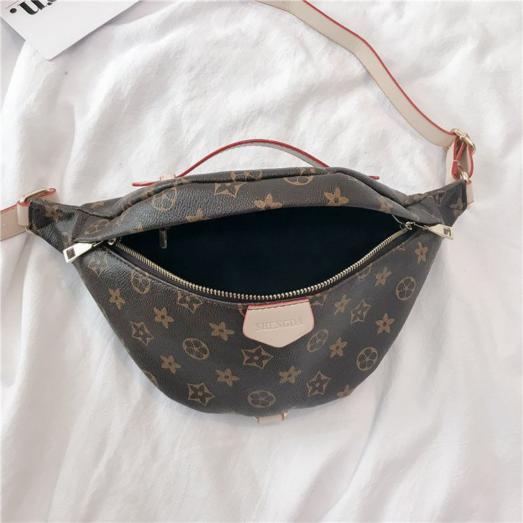IELGY Trend of old brown floral handbag chest pocket printing pockets small bag