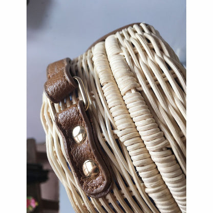 IELGY Handmade round shoulder bag Rattan beach crossbody bag