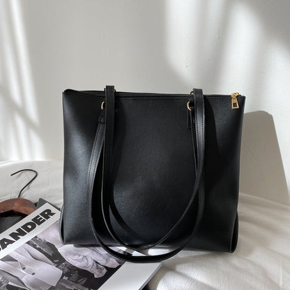 IELGY large-capacity ladies fashion one-shoulder western style casual all-match tote bag