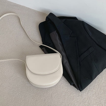 IELGY Simple Retro Solid Color Saddle Crossbody Korean Ladies
