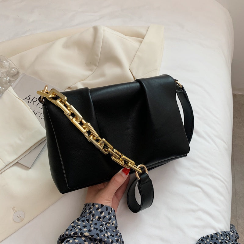 IELGY thick chain small design solid color shoulder diagonal