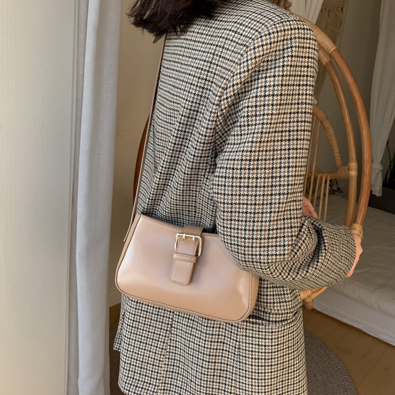 French niche bag women's bag new 2019 fashion single-shoulder bag texture axil bag net red with the same stick bag