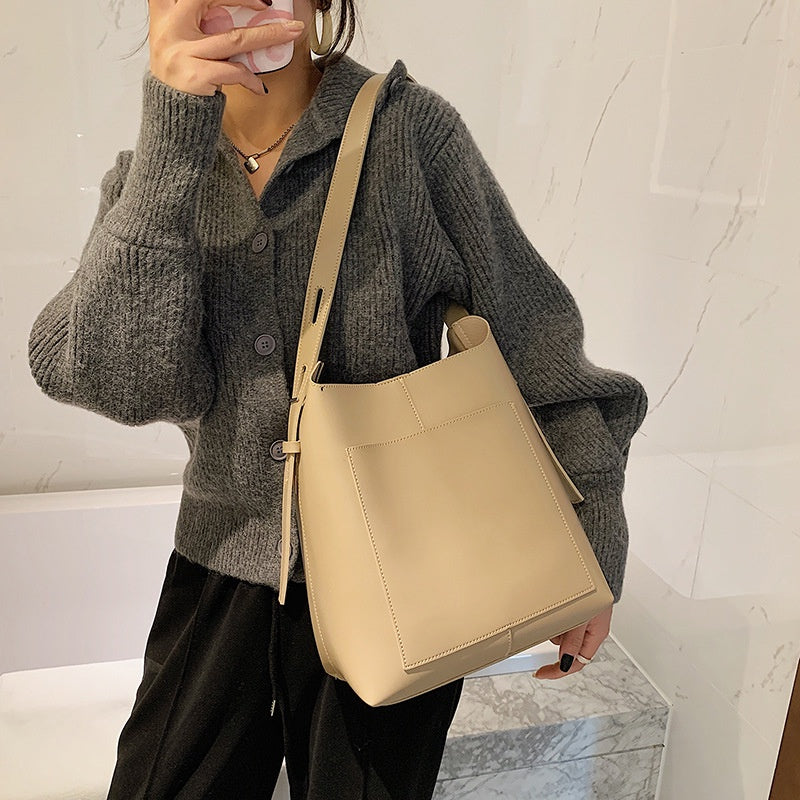 IELGY texture women's fashion bucket bag Korean style large capacity