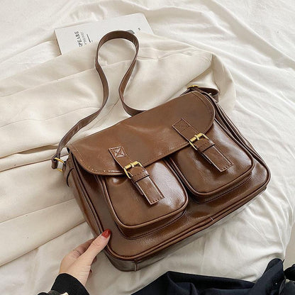 IELGY women's british style solid color retro messenger small square bag