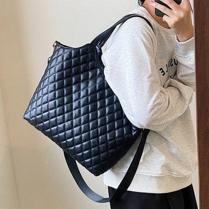 IELGY simple French women's bag diamond large capacity diagonal span