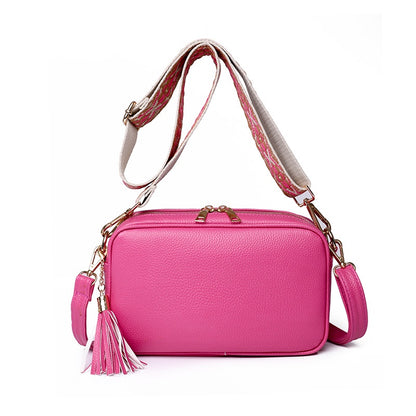 IELGY simple retro solid color messenger bag women with pendant