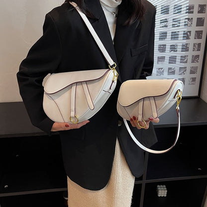 IELGY niche design messenger saddle bag women