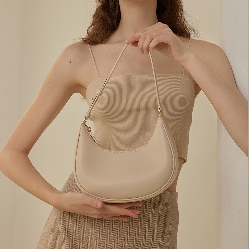 IELGY women's all-match simple niche baguette half moon shoulder bag