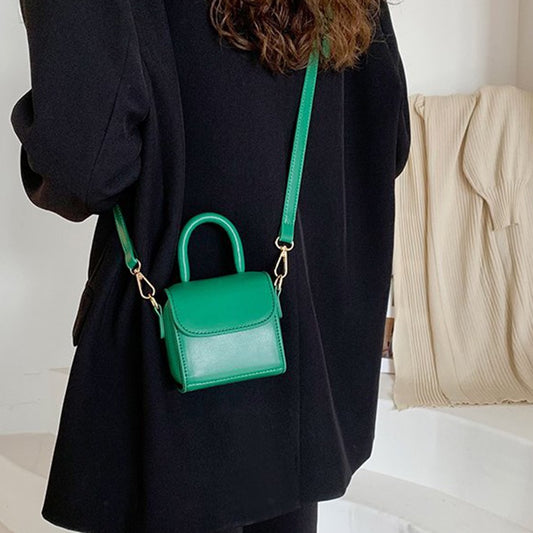 IELGY versatile fashion compact solid color magnetic buckle shoulder bag women