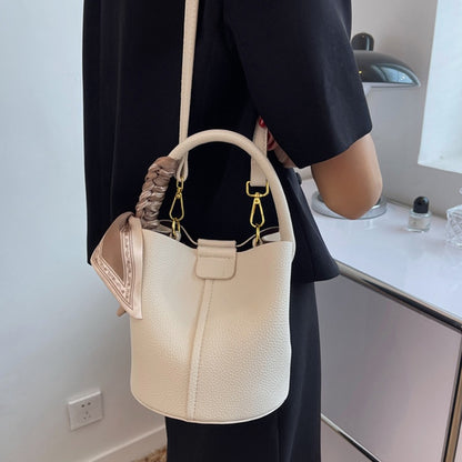 IELGY simple style niche design commuting diagonal bag women