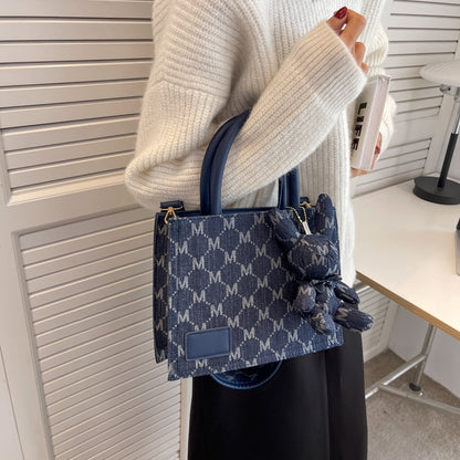 IELGY handbag female fashion simple sweet alphabet cute rabbit large capacity tote bag