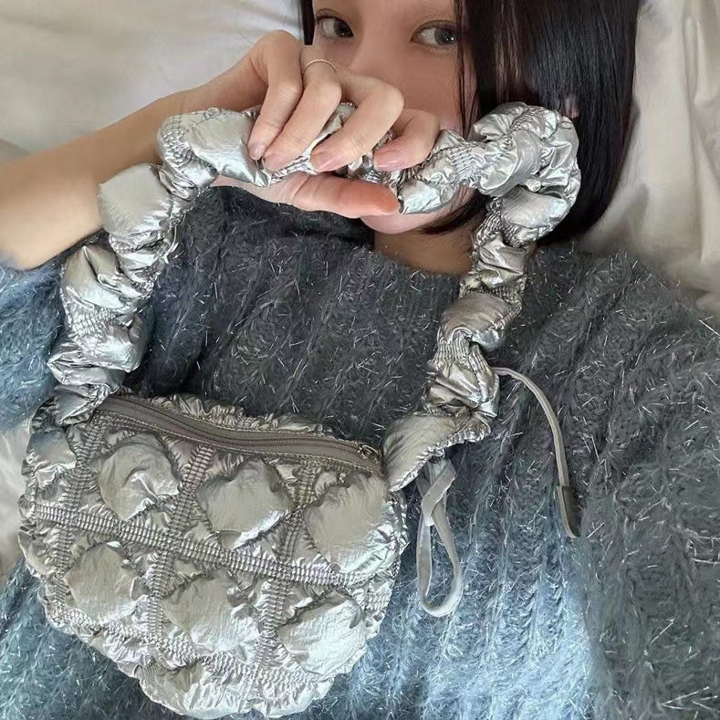 Ielgy Pleated Nylon Cloud Bag Female Niche Lightweight Bubble Dumpling Bag Fashion One-Shoulder Messenger Small Bag Female