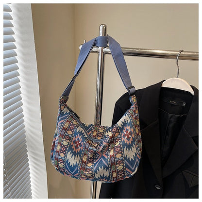 IELGY Large-Capacity Dumpling Bag Fashionable Messenger Bag