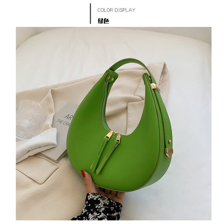 Ielgy Ladies Retro Handbag Chain Shoulder Baguette Underarm Bag