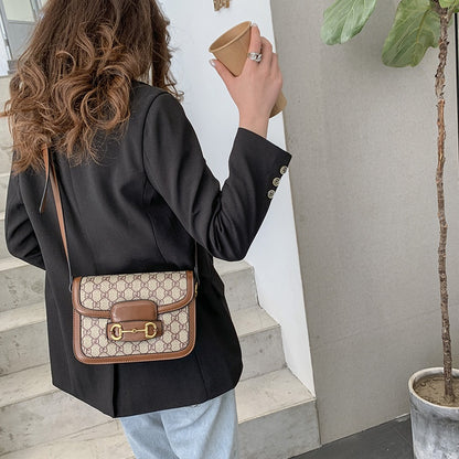 Ielgy Ladies Niche Retro Saddle Bag Fashionable All-Match One-Shoulder Messenger Bag