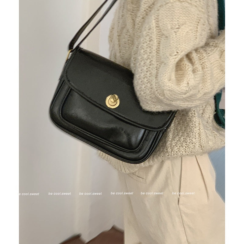 Ielgy Ladies Wedding Banquet Red Bag Retro All-Match Large-Capacity Cross-Body Mes