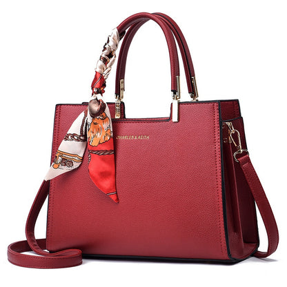 Ielgy Ladies Red Wedding Bag Messenger Portable High-End Feeling Festive Bag