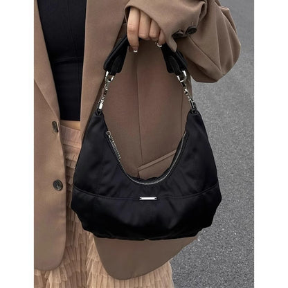 Ielgy Ladies Retro Black Cloud Bag High-End Niche Underarm Bag Portable Shoulder Crescent Bag