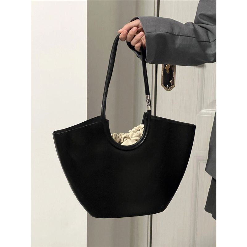 IELGY Large capacity tote bag for women ins all-match shoulder bag