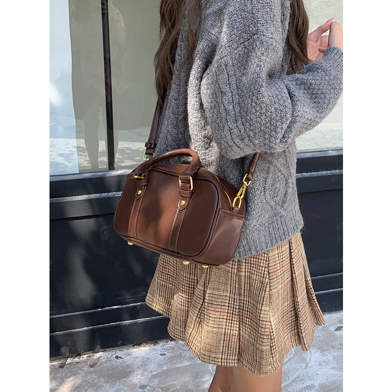 Ielgy Ladies Melade Color Retro Commuter Bag Korean Version Postman Bowling Bag Portable Shoulder Messenger Bag