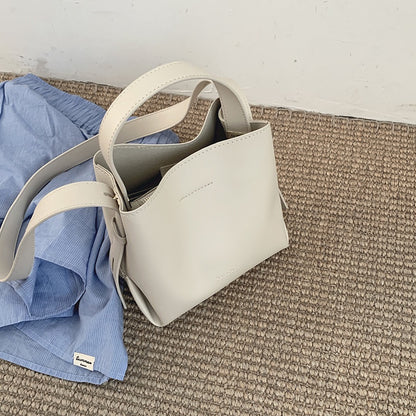 Ielgy Retro High-End Texture Underarm Large-Capacity Bucket Bag Wide Shoulder Strap One-Shou