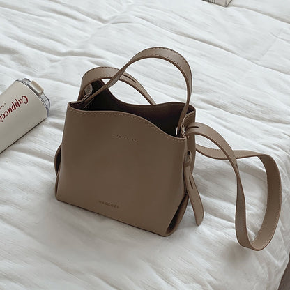 Ielgy Retro High-End Texture Underarm Large-Capacity Bucket Bag Wide Shoulder Strap One-Shou