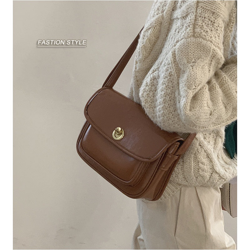 Ielgy Ladies Wedding Banquet Red Bag Retro All-Match Large-Capacity Cross-Body Mes