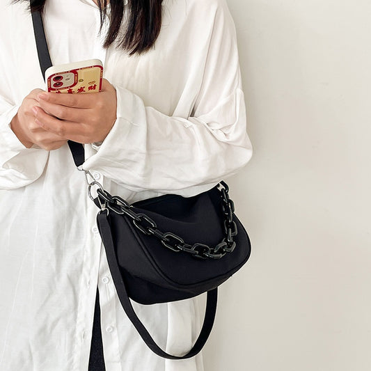 Ielgy Fashionable Unique Acrylic Chain Underarm Bag Japanese Simple All-Match Casual Nylon Messenger Bag