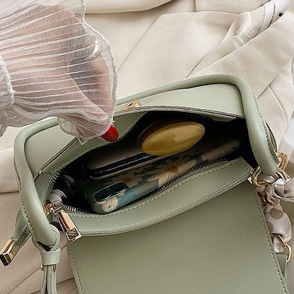 Ielgy Ladies Silk Scarf Underarm Bag Large Capacity All-Match Fashion Commuter One-Shoulder