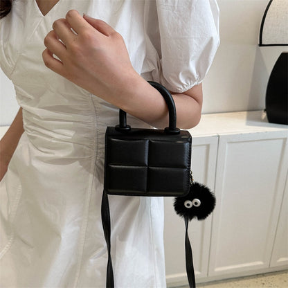 Ielgy Influencer Texture Bag Female Bag 2023 New Female Bag Summer Popular All-Match Messenger Bag Mini Portable Small Square Bag