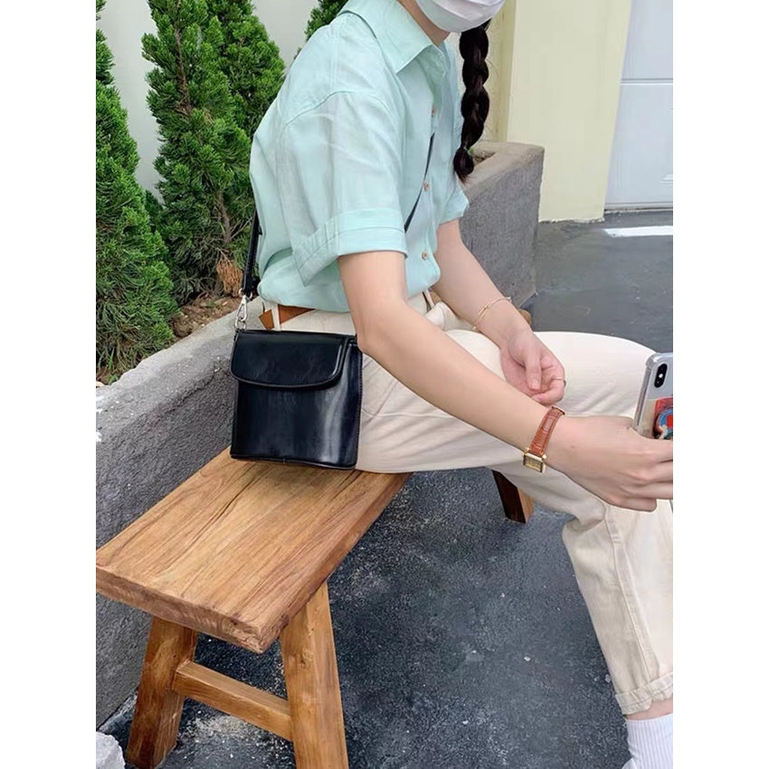 Ielgy Ladies All-Match Red One-Shoulder Messenger Bucket Bag