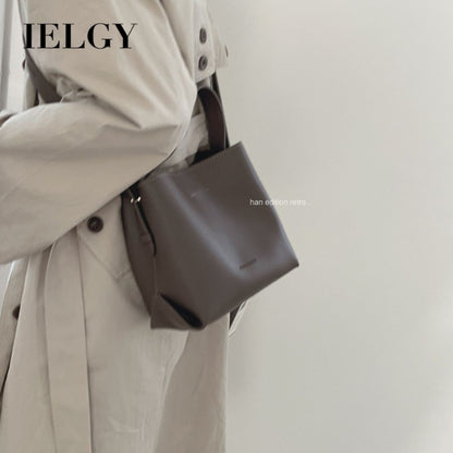 Ielgy Retro High-End Texture Underarm Large-Capacity Bucket Bag Wide Shoulder Strap One-Shou