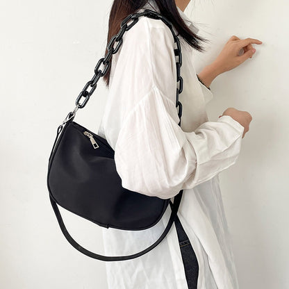 Ielgy Fashionable Unique Acrylic Chain Underarm Bag Japanese Simple All-Match Casual Nylon Messenger Bag