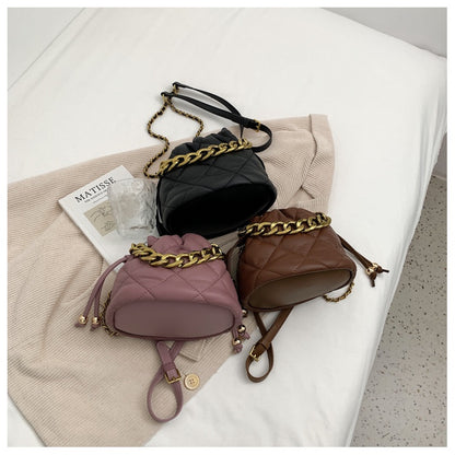 Ielgy Ladies Simple Casual Mini Chain Bucket Bag Design Crossbody
