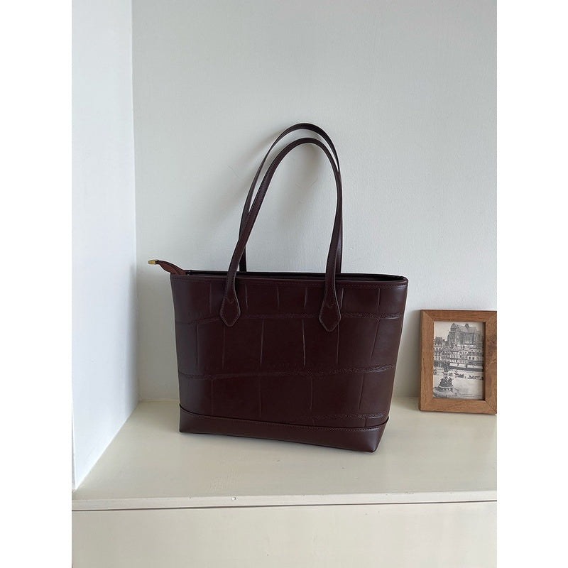 Ielgy Large Capacity Commuter Bag Student Class Armpit Order Shoulder Tote Bag