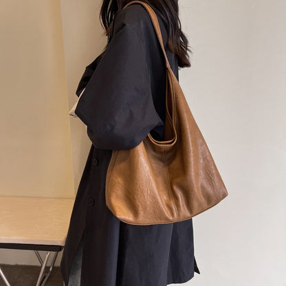 Ielgy Large-Capacity One-Shoulder Tote Bag Fashionable All-Match Casual Commuter Buck