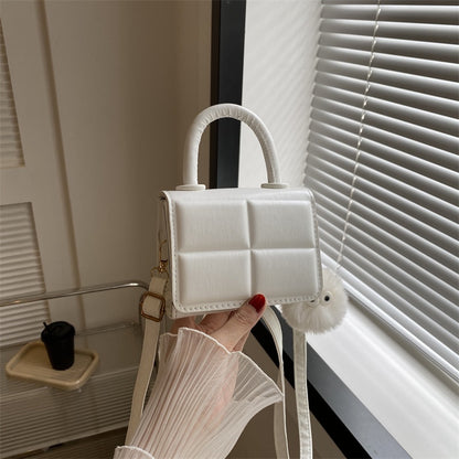 Ielgy Influencer Texture Bag Female Bag 2023 New Female Bag Summer Popular All-Match Messenger Bag Mini Portable Small Square Bag