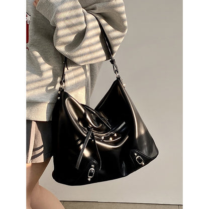 Ielgy Ladies Large-Capacity Motorcycle Bag Cool Shoulder Diagonal Portable Commuter Bag