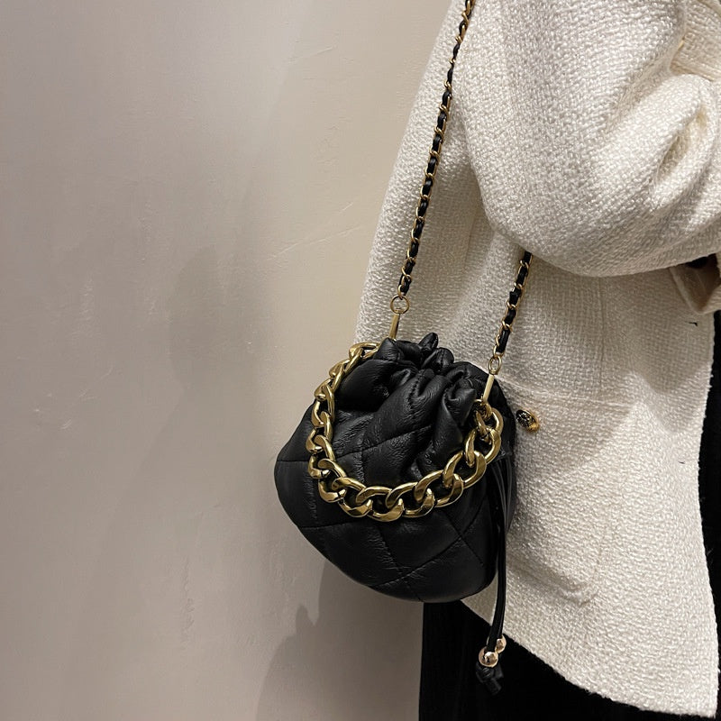 Ielgy Ladies Simple Casual Mini Chain Bucket Bag Design Crossbody