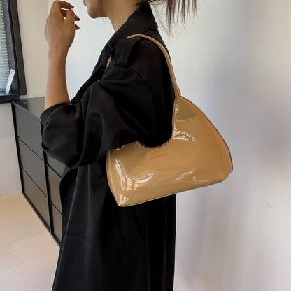 Ielgy Ladies Patent Leather Bag Baguette Crescent Bag Ladies Shoulder Handbag Texture Fashion Underarm Bag