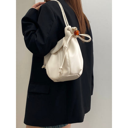 Ielgy Ladies White Simple All-Match Preppy Style High-End Bucket Shoulder Messenger Bag