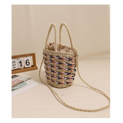 Ielgy Ladies Messenger Straw Bag Mori Style Portable Woven Holiday Style Beach Bag All-Match