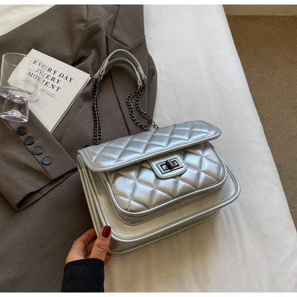 Ielgy Ladies Fashion Summer Messenger Stray Bag High-End Diamond Chain Shoulder Small Square Bag