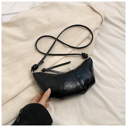 Ielgy Niche Unique Fashionable Hot Girl Style Simple All-Match Dumpling Bag Casual Silver Messenger Bag